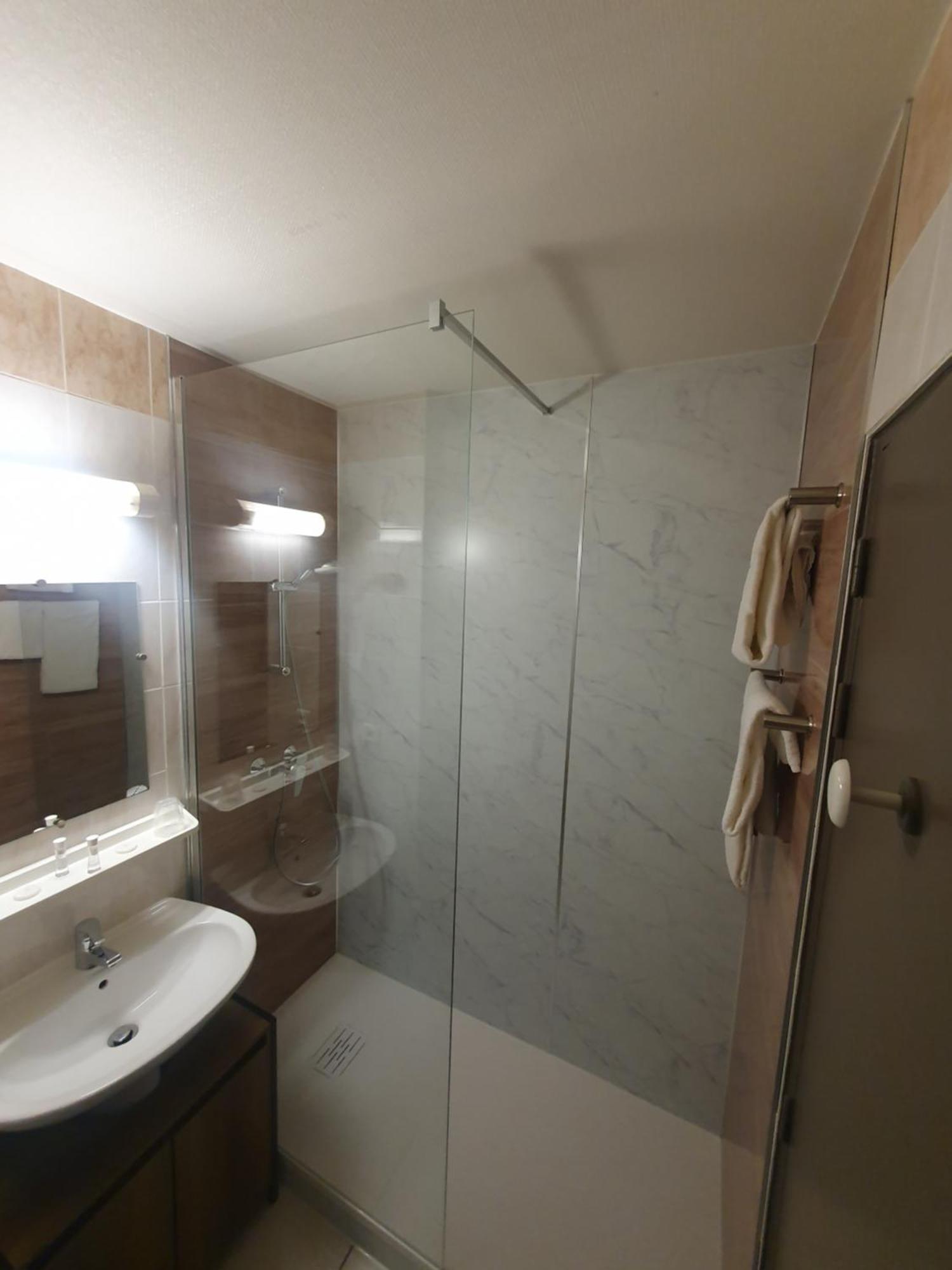 Hotel Salea بورنيك المظهر الخارجي الصورة