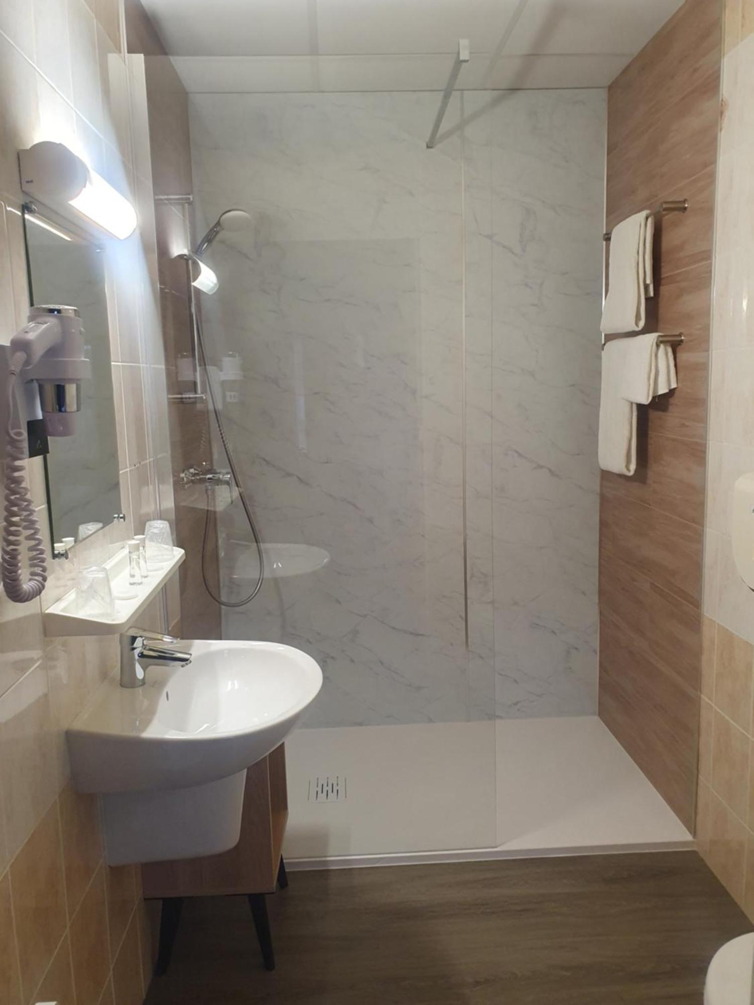 Hotel Salea بورنيك المظهر الخارجي الصورة